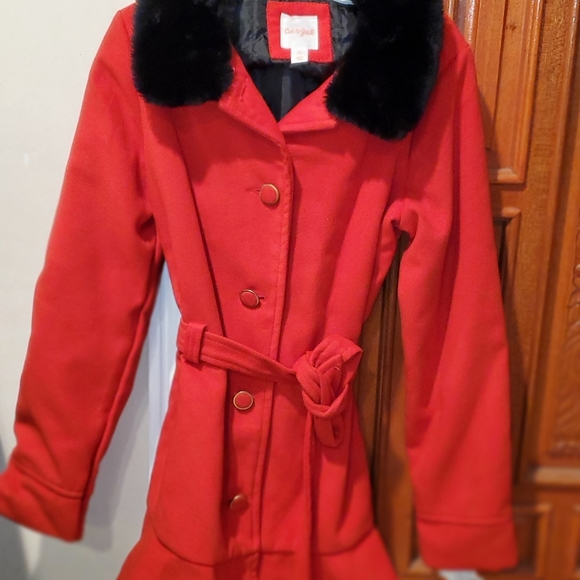 Red coat - Picture 1 of 3